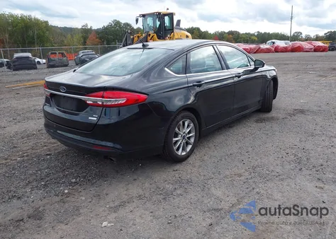 2017 Ford Fusion Se z USA, uszkodzony, nr VIN 3FA6P0HD1HR154019